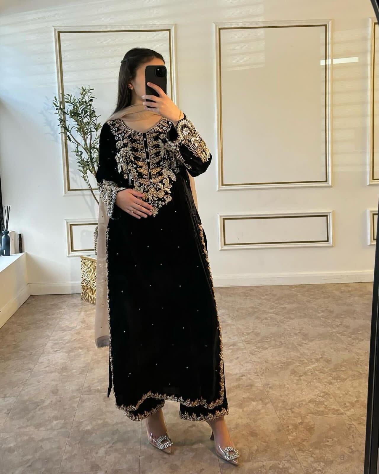 JD 522 Black Faux Georgette Heavy Embroidered Designer Suit Ready Made Designer Suits Shopin Di Apparels