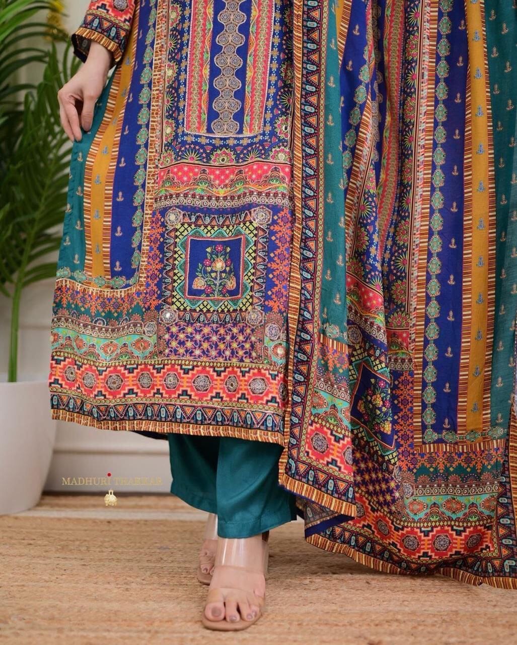 Multicoloured print with Embroidered Kurti with Dupatta and Pant Set Kurti with Bottom and Dupatta Shopin Di Apparels