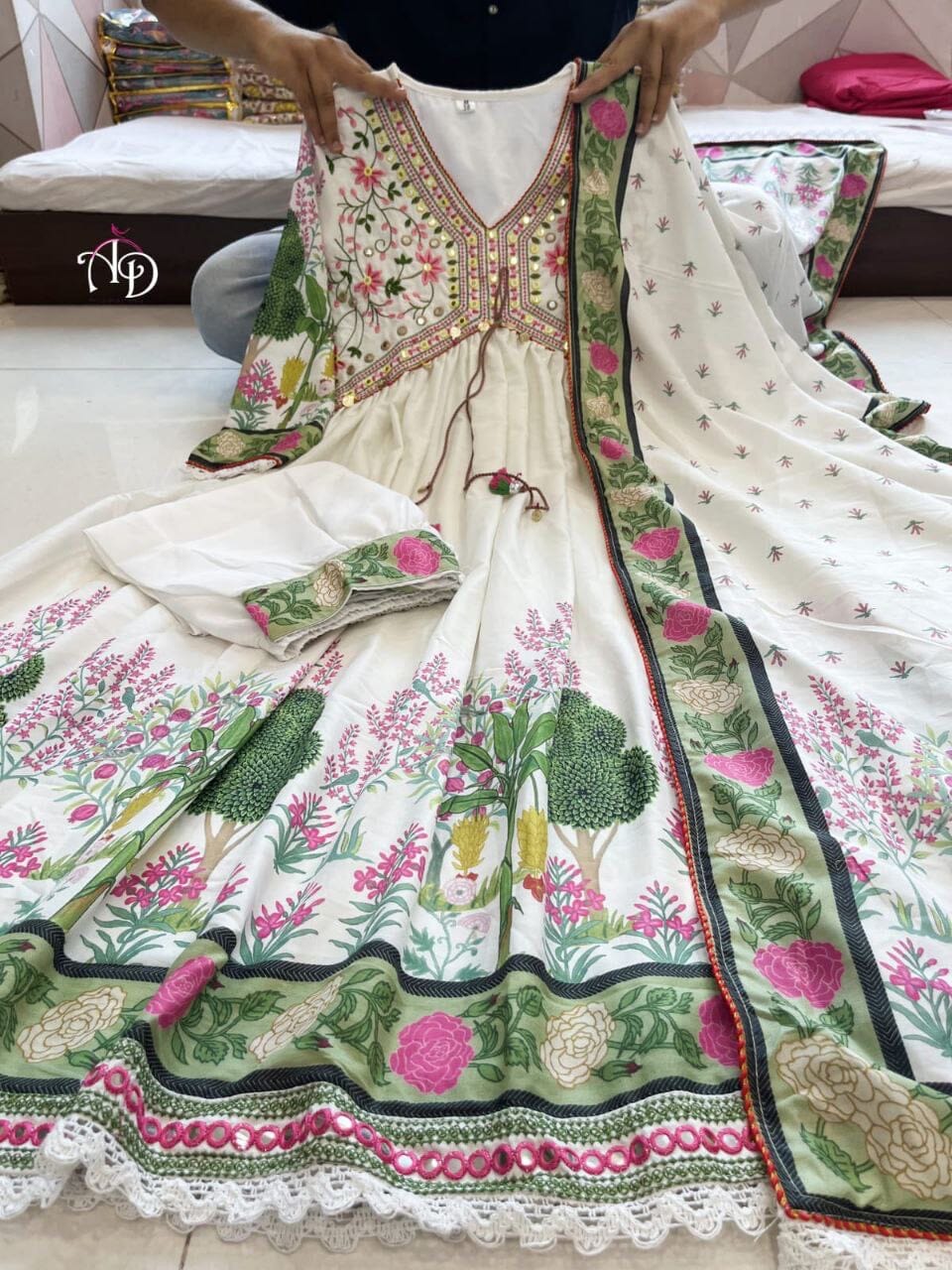 Pakistani Muslin Alia Cut Handwork Designer Suit Ready Made Designer Suits Shopin Di Apparels