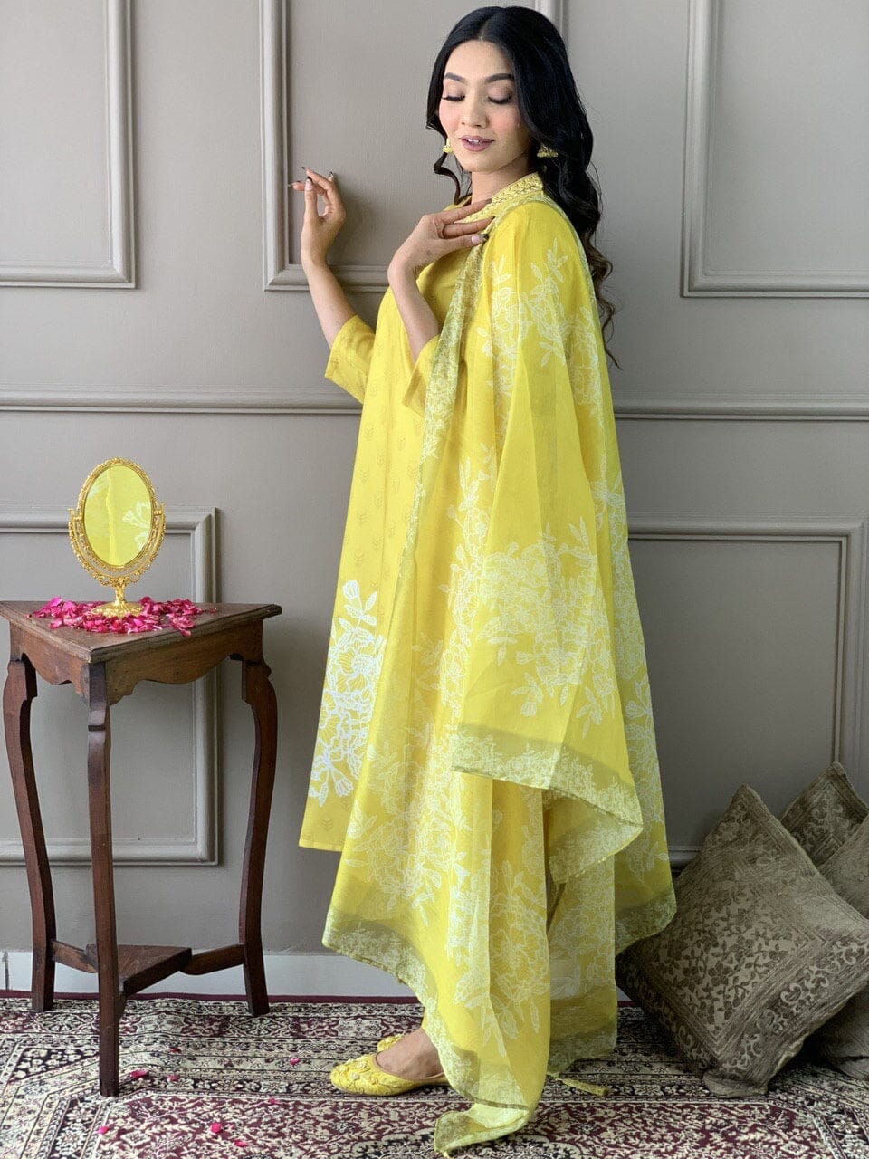 Yellow Muslin Printed Kurti with Chander Cotton Dupatta and Pant Kurti with Bottom and Dupatta Shopin Di Apparels