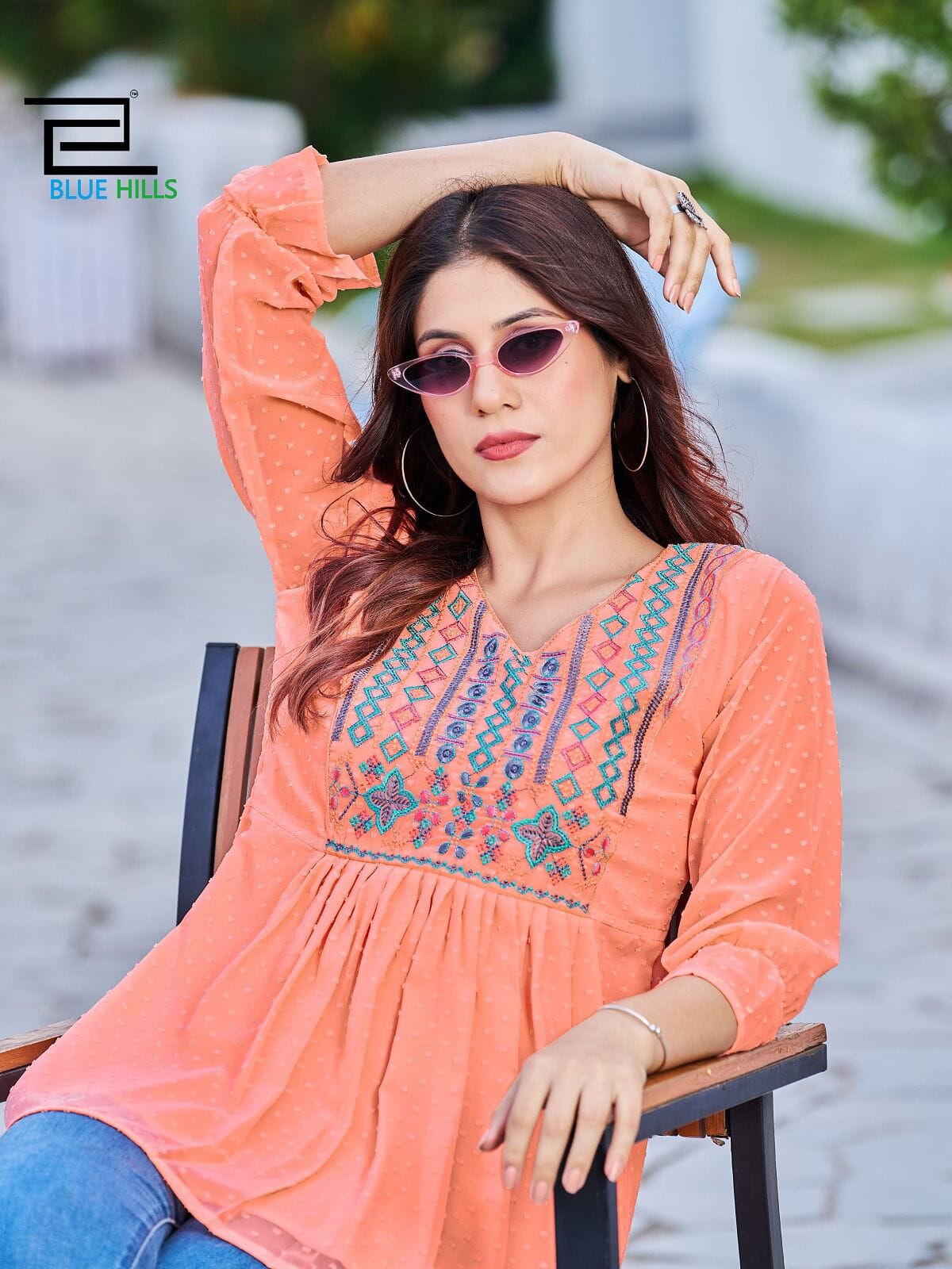 2002 Sofia Bubble Georgette Western Short Top Western Top Blue Hills