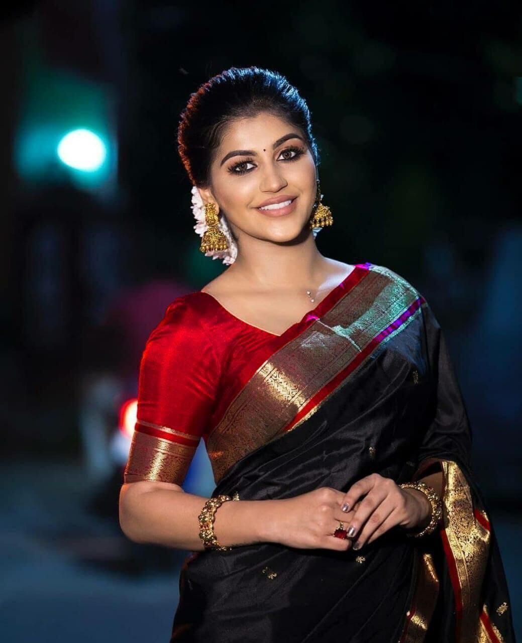 Black Soft Lichi Silk Saree Shopin Di Apparels