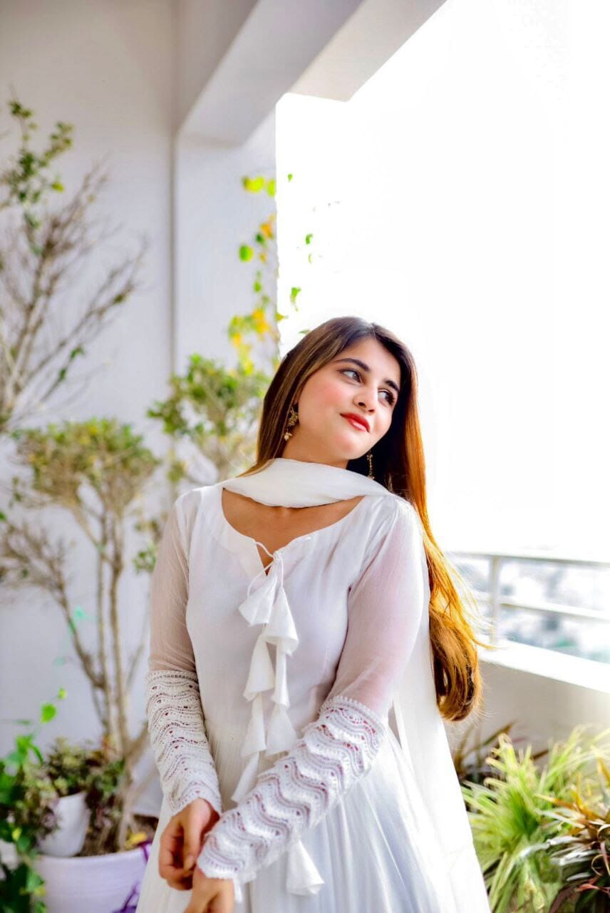 White Faux eorgette Gown with Lace work and Dupatta Gown with Dupatta Shopin Di Apparels