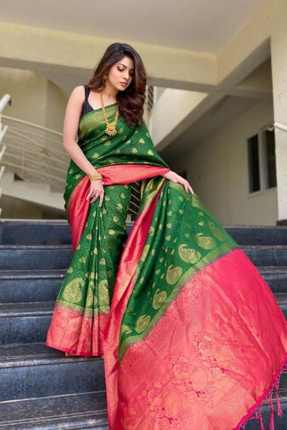 Dark Green Silk Cotton with Zari Weaving Saree with Running Blouse Shopin Di Apparels 